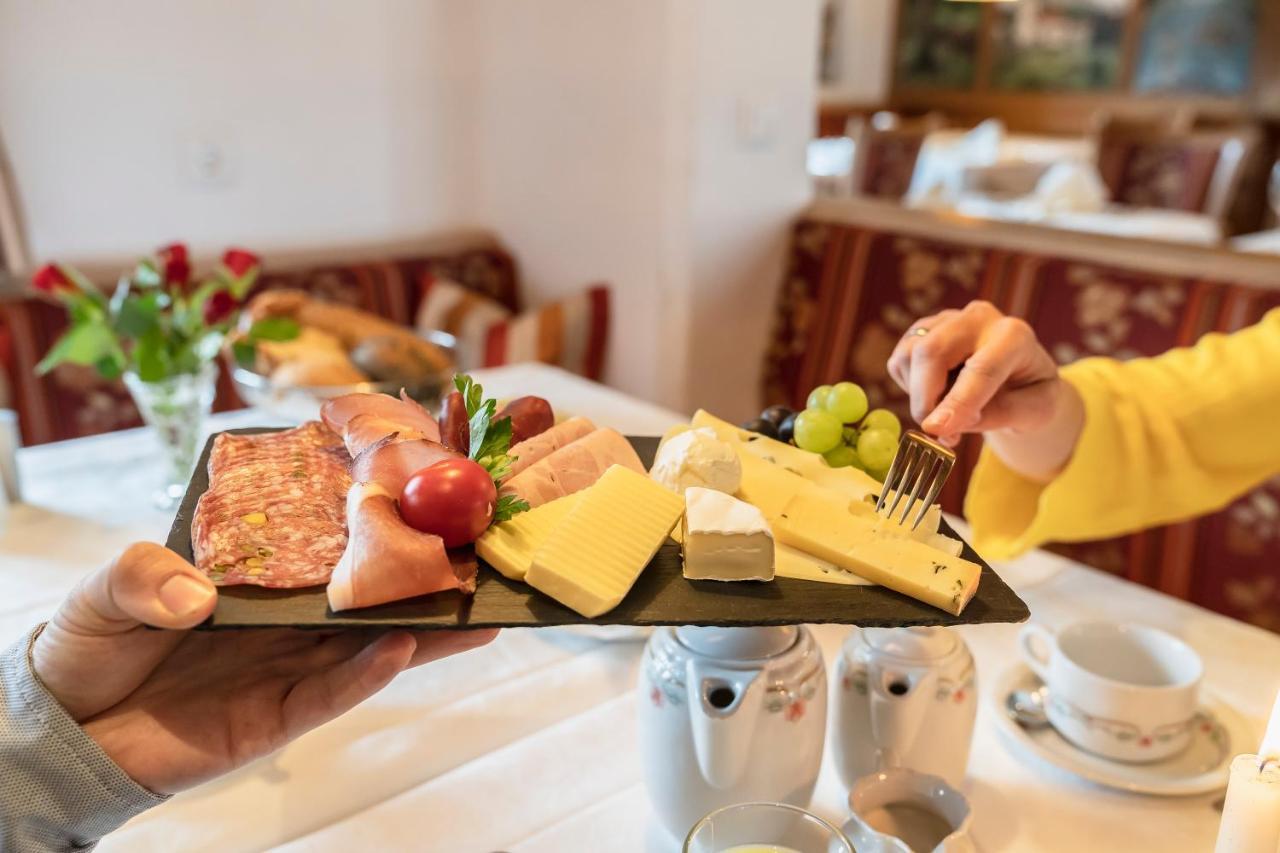 ホテル Alpenhof Kruen エクステリア 写真