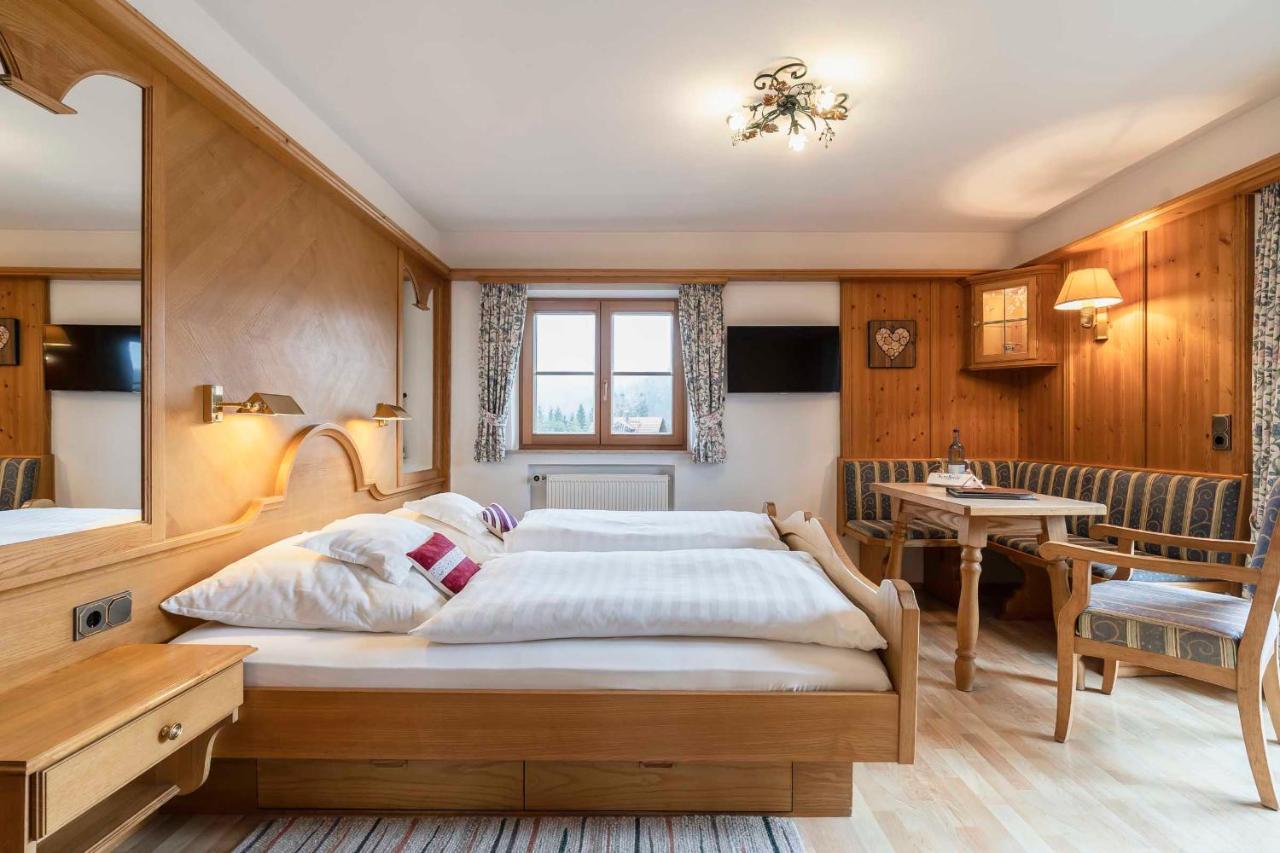 ホテル Alpenhof Kruen エクステリア 写真